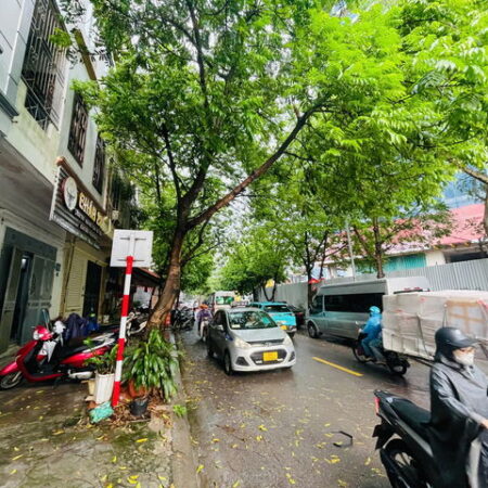 đường thanh bình, mộ lao, khu vực trung tâm hà đong phát triển tùng ngày, gần làng việt kiều châu