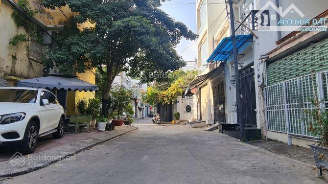 BÁN NHÀ 4 TẦNG NGANG 4.5M TẶNG NỘI THẤT – MẶT TIỀN BÙI MINH TRỰC, QUẬN 8 – NHỈNH 9 TỶ