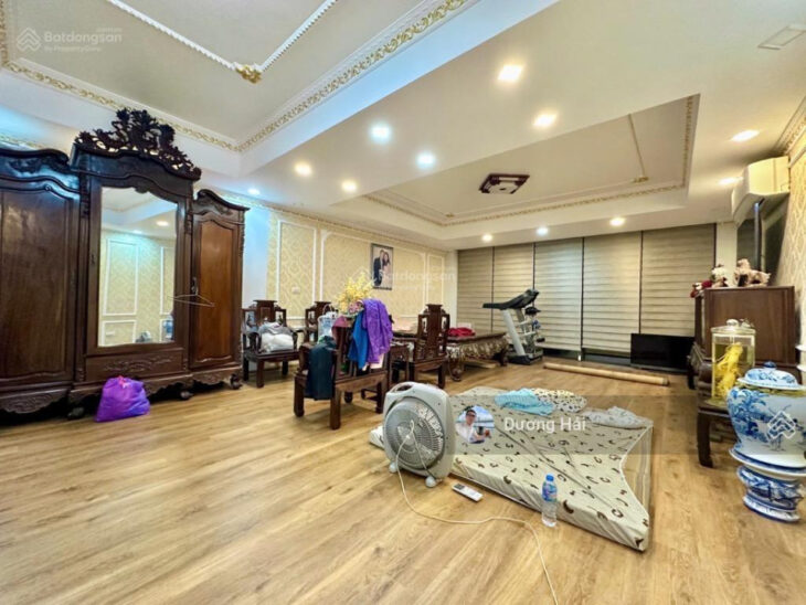 Bán nhà mặt phố Đặng Thùy Trâm – Dịch Vọng Hậu – 75m2 x 5 tầng – KDVP – Ô tô – Vỉa hè