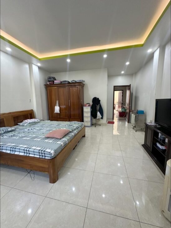 Bán nhà mặt phố Thủ Đức, 105m2, 4 tầng, 15.1 tỷ, sổ hồng