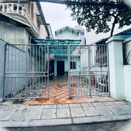 Bán Đất tặng nhà 2 tầng Ngọc Thuỵ- Oto Vỉa Hè- Hàng xómKhai Sơn – 103m2-16,5 tỷ( Thương lượng) Bán Đất tặng nhà 2 tầng Ngọc Thuỵ- Oto Vỉa Hè- Hàng xómKhai Sơn – 103m2-16,5 tỷ( Thương lượng)