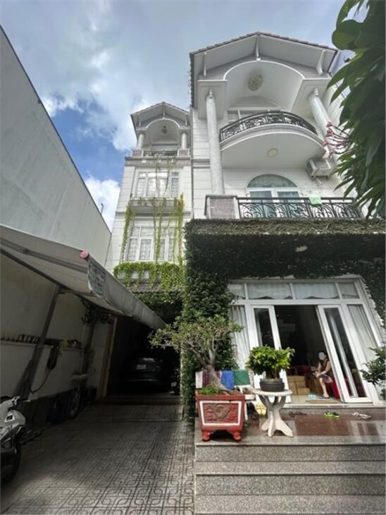 BT3- BIỆT THỰ BÌNH TÂN SIÊU ĐẸP NGANG 9M – VỊ TRÍ GIÁP 3 QUẬN – HẺM XE TẢI TRÁNH – 4 TẦNG 170M2 –