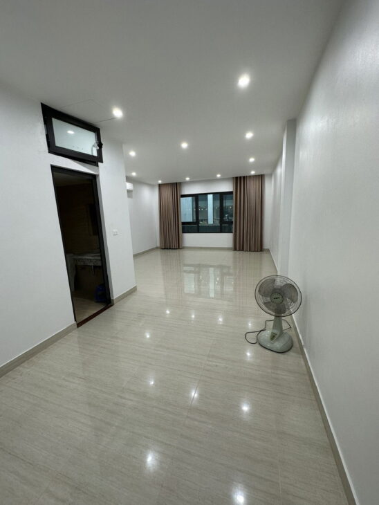 Bán nhà CẦU GIẤY HÀ NỘI. 56mx 8 tầng thang máy,ô tô vào nhà. mặt tiền 5 m Giá 25 tỉ