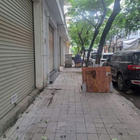 Nhà LK khu đô thị đô nghĩa, nhà 2 mặt tiền, giao thông thuận lợi, oto chạy vòng quanh nhà, phù hợp