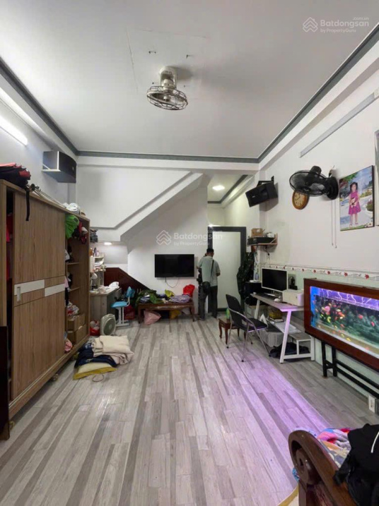 Bán gấp nhà 6Phòng ngủ, 4toilet tại Bình Đông Quận 8 _ Có dòng tiền hàng tháng cho thuê 16 triệu