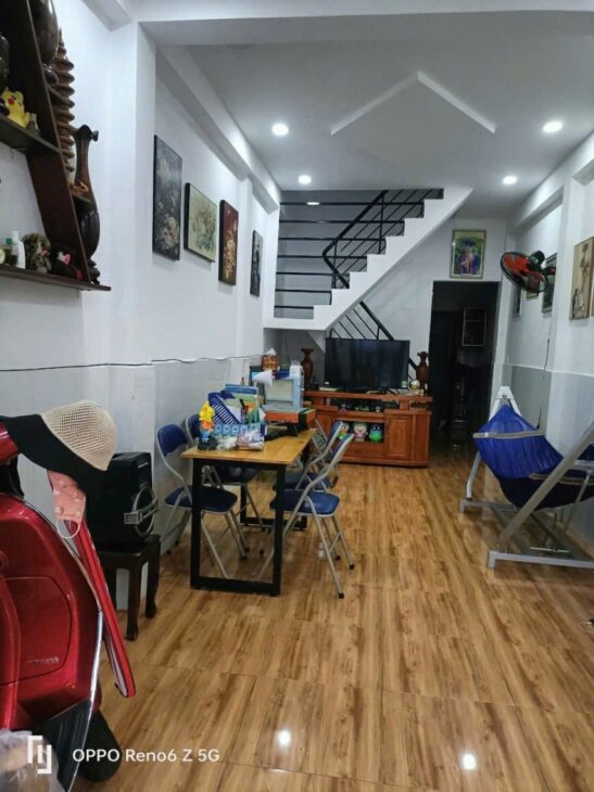 Bán nhà mặt phố Trịnh Hoài Đức, Q.9, 52m², 2 tầng, 4.5 tỷ, sổ hồng