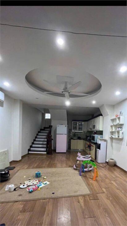 Bán Nhà 4 Tầng An Dương Vương – Tây Hồ – 42m², MT 4.2m – Ô Tô Đỗ Cửa – Chỉ 8.7 Tỷ!