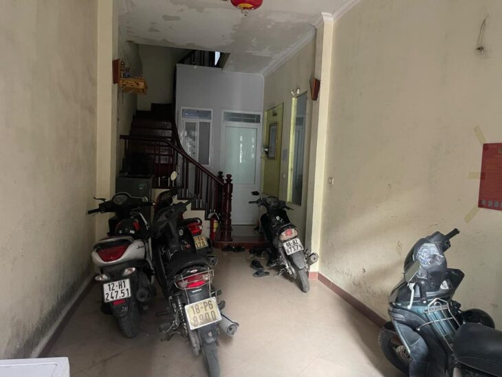 BÁN NHÀ DÒNG TIỀN TRUNG KÍNH – CẦU GIẤY – 42M² x 4 TẦNG – 7 PHÒNG KHÉP KÍN – DOANH THU 30TR/THÁNG