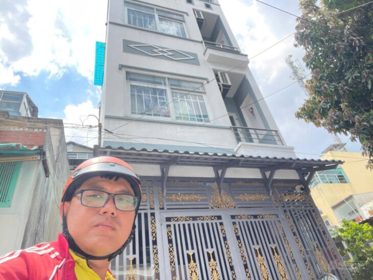 Bán gấp nhà 6Phòng ngủ, 4toilet tại Bình Đông Quận 8 _ Có dòng tiền hàng tháng cho thuê 16 triệu