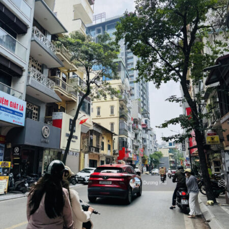 Bán nhà mặt phố tại trung tâm Quận Cầu Giấy 110m2 Vỉa hè kinh doanh đa dạng ngành nghề