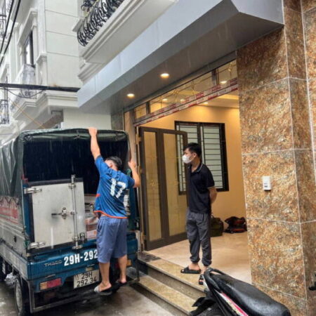 khu vực phân lô Văn Phú , Hà Đông,mặt tiền rộng, nhà thiết kế hiện đại , nội thất cao cấp, có thang