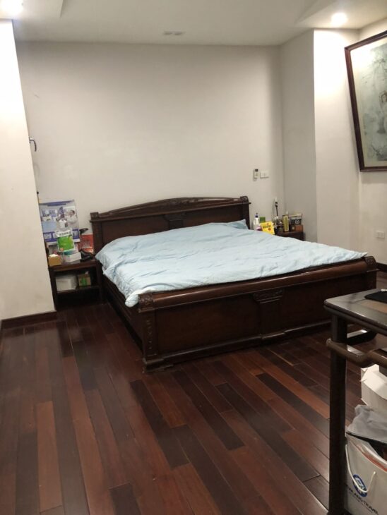 Bán chung cư mặt phố Trung kính 82m2, lô góc, tầng 10, giá 6,2 tỷ