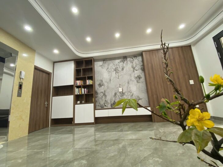 NHÀ ĐẸP ĐÀM QUANG TRUNG – LONG BIÊN – 6 TẦNG – GẦN AEON – GIÁ HỢP LÝ