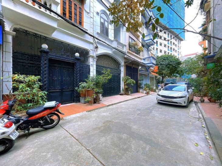 PL PHÙNG CHÍ KIÊN – KINH DOANH – Ô TÔ DT 56m2 4 tầng Mặt tiền 4m Giá 17.5 tỷ