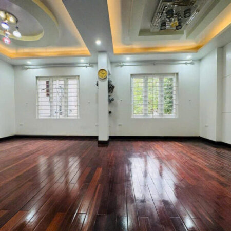 BÁN NHÀ XÃ ĐÀN 6 TẦNG THANG MÁY DT 40m2 6 tầng mặt tiền 7m Giá 11.3 tỷ