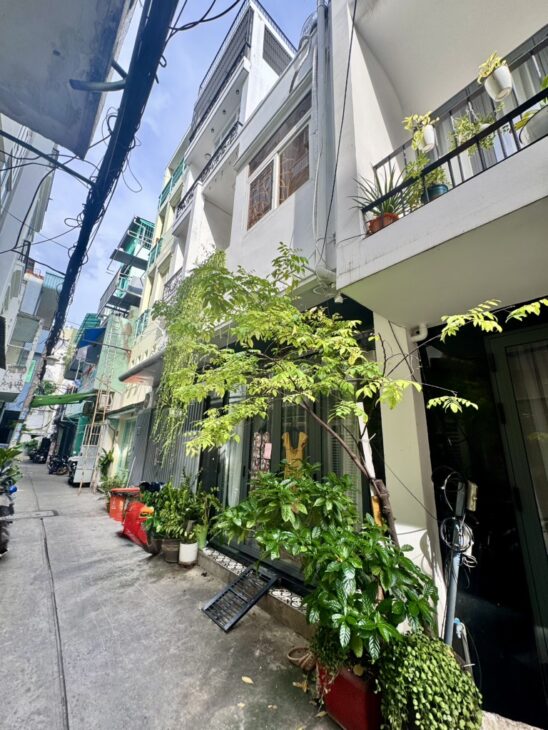 BÁN NHÀ – QUẬN 3 – LÊ VĂN SỸ – 2 TẦNG – 34M2 – HẺM 4M – HẺM THÔNG – NHỈNH 5 TỈ