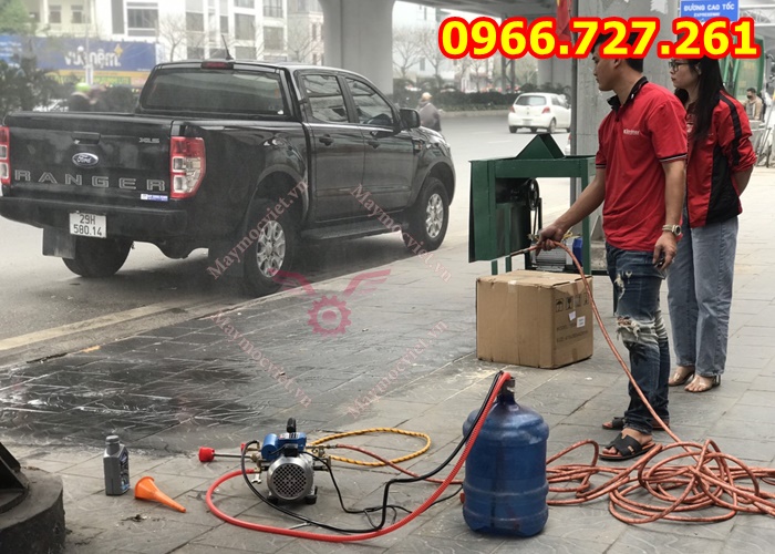 Máy phun thuốc , xịt rửa xe, xịt rửa điều hòa xách tay chạy điện có điều khiển từ xa