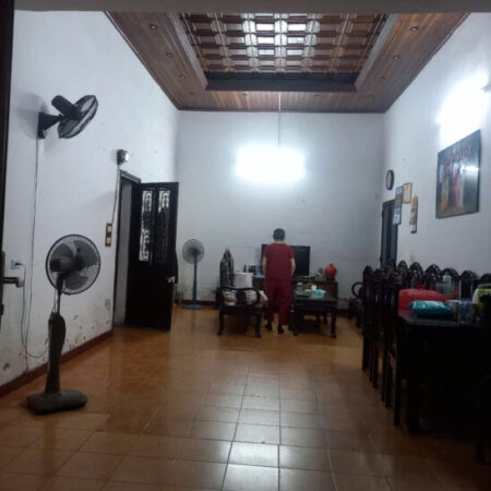 Bán nhà phân lô Lê Trọng Tấn 45m2 mặt tiền 4,9m, ô tô vào nhà, 11 tỷ