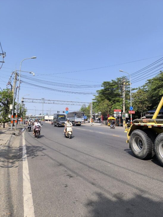 Bán đất Nguyễn Duy Trinh, Phú Hữu, Quận 9, mặt tiền, Vuông vức 620m2 giá chỉ 64 Tỷ TL