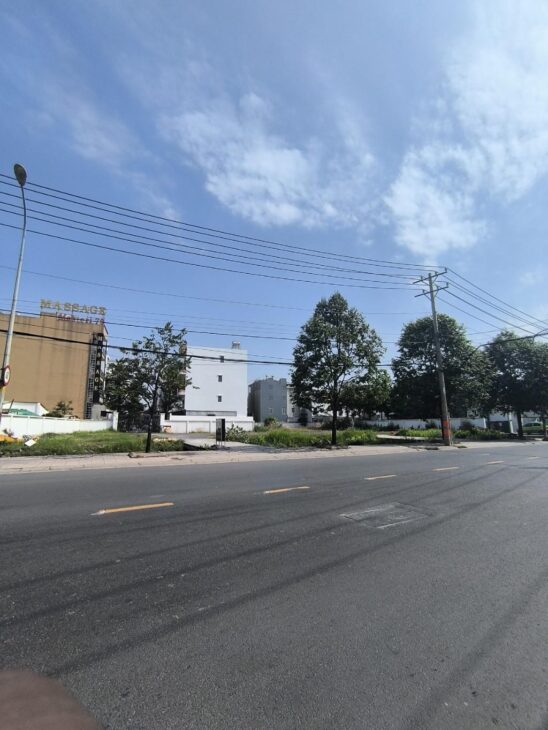 Bán đất Nguyễn Duy Trinh, Phú Hữu, Quận 9, mặt tiền, Vuông vức 620m2 giá chỉ 64 Tỷ TL