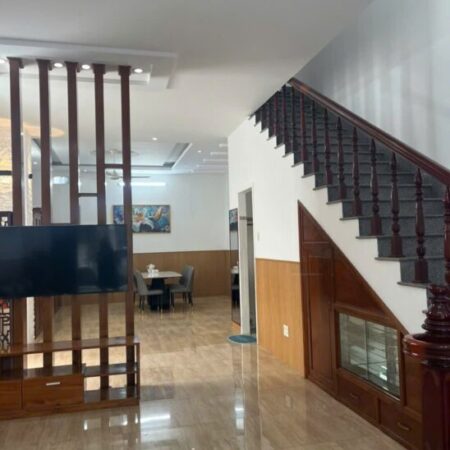 Cho thuê Biệt thự mini 3 tầng mặt tiền khu Phước Long giá rẻ 22tr/tháng full nội thất