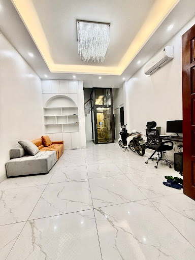 ????????????NHÀ PHỐ NGUYỄN CAO – LÊ QUÝ ĐÔN ~50M2 – 5 TẦNG – MT 4.7M – NHỈNH 11 TỶ – Ô TÔ ĐỖ CỬA????????????
