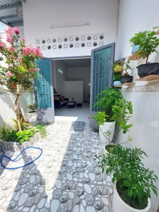 BÁN NHÀ SÂN TRƯỚC RỘNG,THOÁNG SÁNG, ĐẸP LỘNG LẪY- KINH DƯƠNG VƯƠNG- 116M2-5,65 TỶ