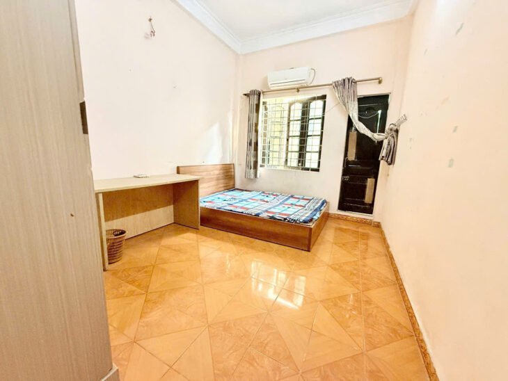 Siêu phẩm Lê Trọng Tấn, phân lô quân đội, sát mặt phố, ô tô đỗ cửa, kinh doanh, 35m2, hơn 12 tỷ