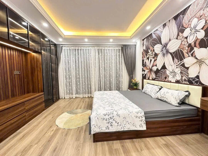 YÊN HOÀ – CẦU GIẤY – NHÀ ĐẸP, MỘT BƯỚC RA PHỐ – 30M ,5TẦNG – NỘI THẤT SANG XỊN . GIÁ 7.95 TỶ