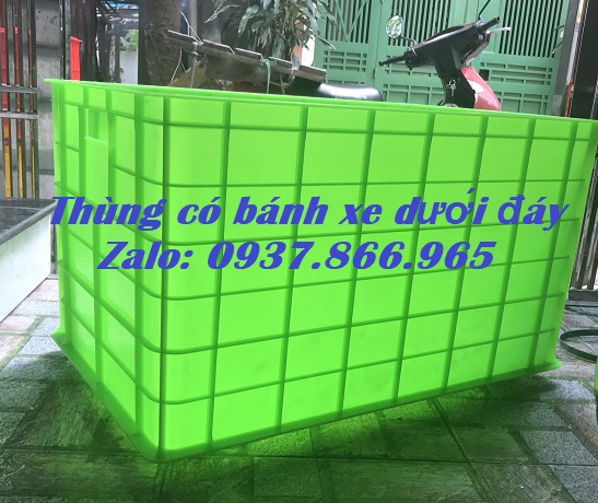 Rổ( sóng) nhựa 5 bánh xe, sọt kích thước 780*500*430mm, sọt nhưa trong xưởng may