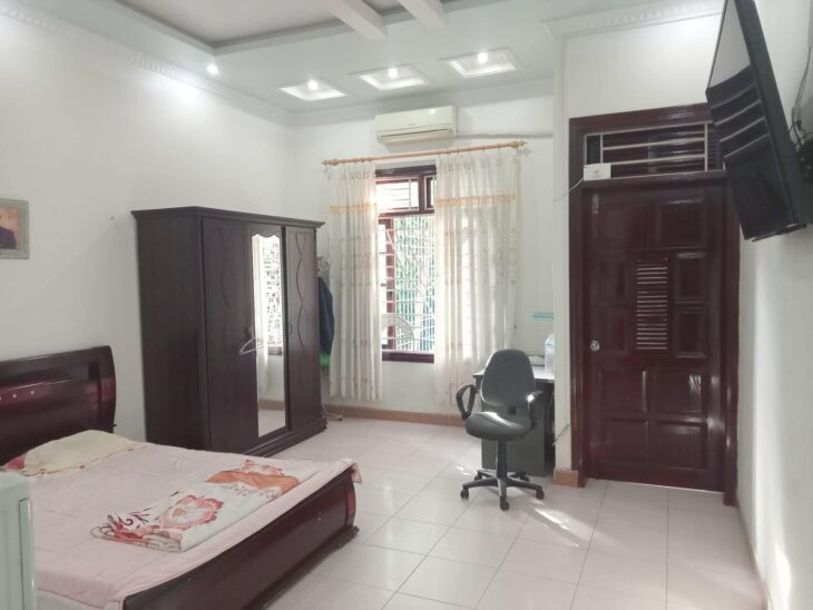 Bán nhà Văn Cao – Tô Vũ, 90m 4 tầng, đường 12m, giá 6.1 tỉ cực rẻ