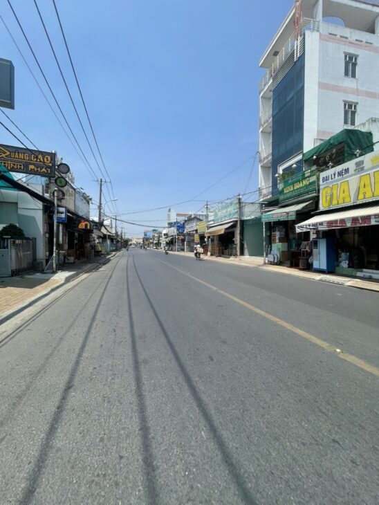 Bán nhà mặt tiền 3 tầng 10x45m giá 25 tỷ Đường Bà Triệu