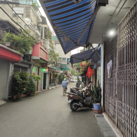 Cho thuê gấp giá rẻ nguyên căn Giáp Nhị 52m, 5 tầng, mặt tiền 5.3m, 15 tr/th, Hoàng Mai.