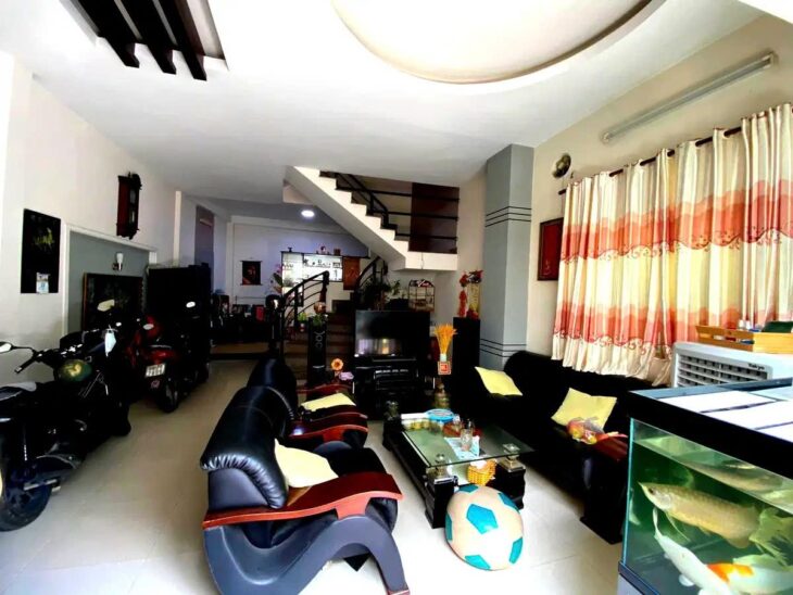 Bán CHDV, HDT 60tr/tháng, HXT Hồng Hà P2 Tân Bình – Sát Sân Bay giá 25 tỷ TL