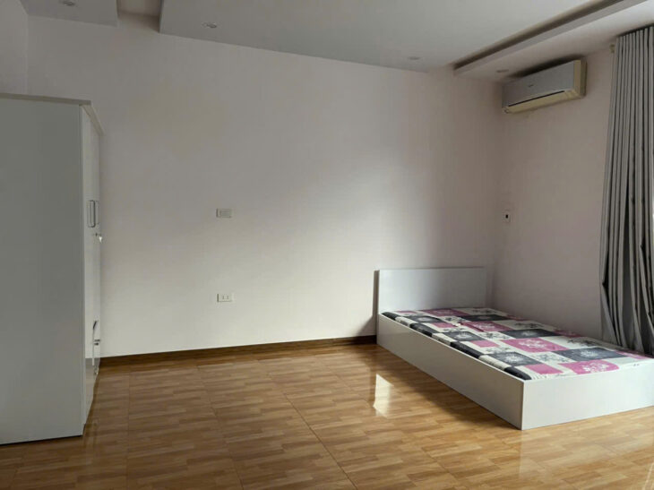 Bán nhà Tô Vũ – 193 Văn Cao, 61m 4 tầng, ngõ ô.tô, giá 4.35 tỉ