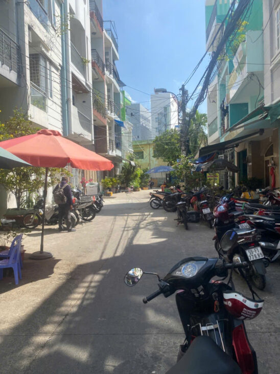 HIẾM! CẦN BÁN NHÀ RẤT GẤP, HẺM 10M NGUYỄN THỊ TẦN, DT 65M2 (4.3 X 15M) 2TẦNG CHỈ 7.8 TỶ