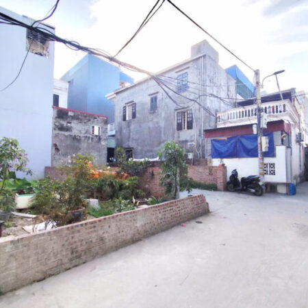 Bán đất khu 591 Thiên Lôi, 63m, ngõ ô.tô Giá 3.9 tỉ, gần ngay AEON Bán đất khu 591 Thiên Lôi, 63m, ngõ ô.tô Giá 3.9 tỉ, gần ngay AEON