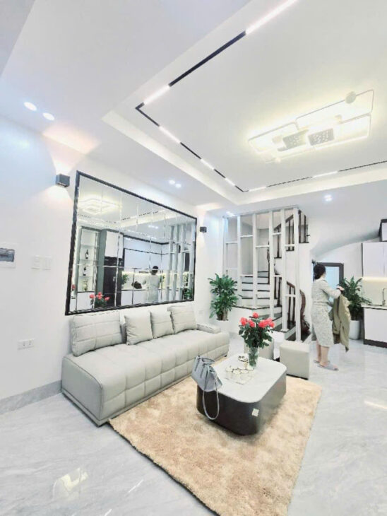 Bán nhà riêng cạnh Eco Green, quận Thanh Trì, Vành đai 3, ngõ thông, diện tích 30m2, 5 tầng, 6.8 tỷ