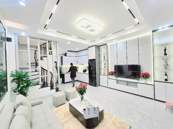 Bán nhà riêng cạnh Eco Green, quận Thanh Trì, Vành đai 3, ngõ thông, diện tích 30m2, 5 tầng, 6.8 tỷ