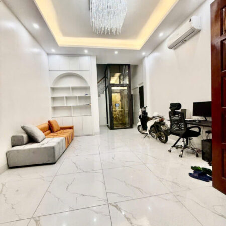 CHÍNH CHỦ NHỜ BÁN CĂN NHÀ TẠI PHỐ NGUYỄN CAO 50M 12 TỶ