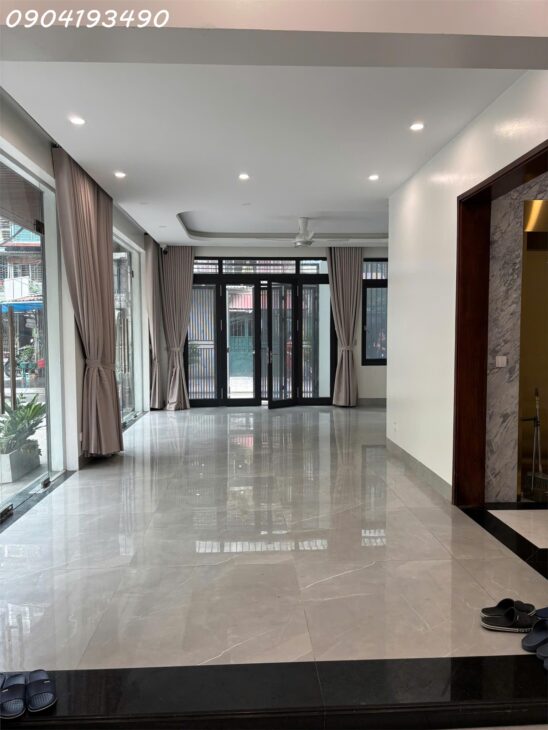 cho thuê mặt bằng tầng 1 khu B4 Nghĩa Tân Cầu Giấy HN