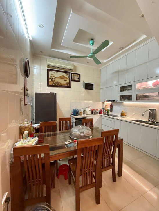 BÁN NHÀ XÃ ĐÀN 2 Ô TÔ ĐỖ CÁCH 5M – DT 43m2 5 tầng MT 3.7m Giá 13.2 tỷ