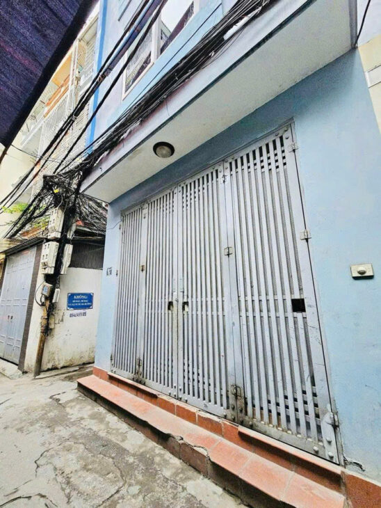 NGÕ 318 ĐÊ LA THÀNH LÔ GÓC – KINH DOANH NHỎ – NGÕ THÔNG DT 40m2 5T x MT 4.8m Giá 9.5 tỷ