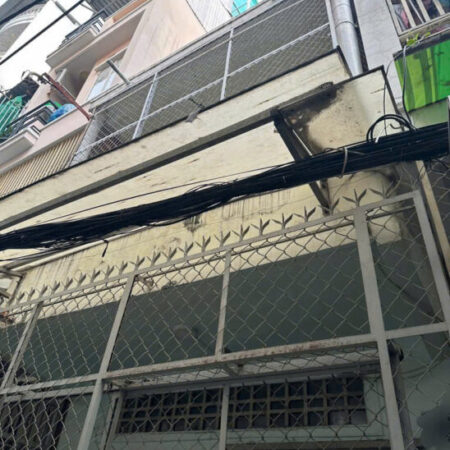 Nhỉn 4 Tỷ có ngay nhà Nguyễn trãi 31m2 tại Quận 5