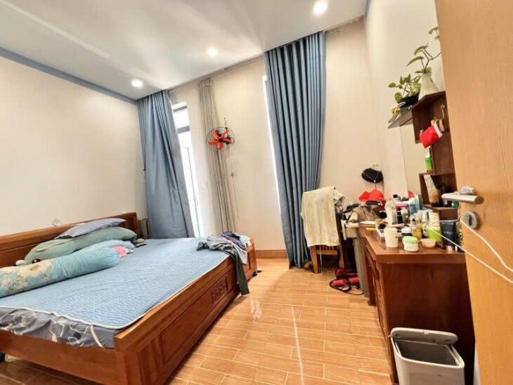 Bán nhà 55m2, 5PN, 5WC, 5.9 tỷ, Nguyễn Trung Nguyệt, Q.2