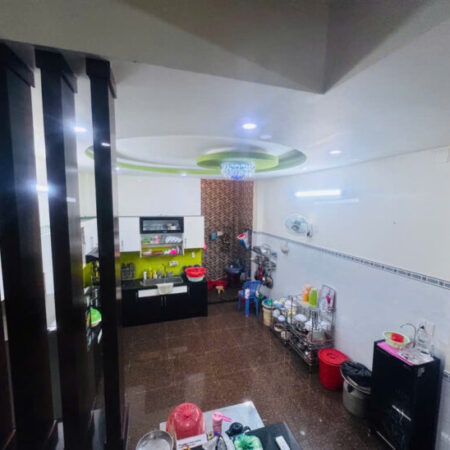 Bán nhà cực rẻ tại P15,Tân Bình,diện tích 100m2,xe hơi đỗ cửa chỉ7,8tỷ