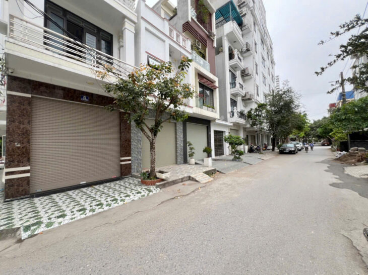 Nhà phân lô 193 Văn Cao, 60m 2 tầng, đường 12m, không lỗi lầm, Giá 4.99 tỉ