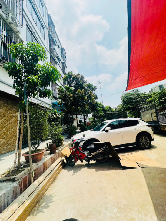 HOT!NHÀ ĐẸP-OTO TRÁNH-HOÀNG QUỐC VIỆT,GẦN TRƯỜNG NEWTON 40Mx5T,MT=5.5,nhỉnh 7ty