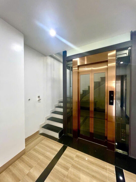 PL Hồ Đền Lừ Thang Máy – Gara Ô Tô – Nội Thất Hiện Đại DT 45m2 6 tầng Giá 19.5 tỷ