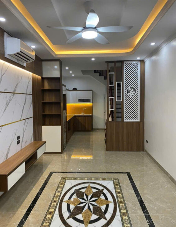 Hiếm, Đại Cát 35m2- 5 tầng, ô tô tránh, kinh doanh, NT đẹp ở ngay, 5 tỷ 18